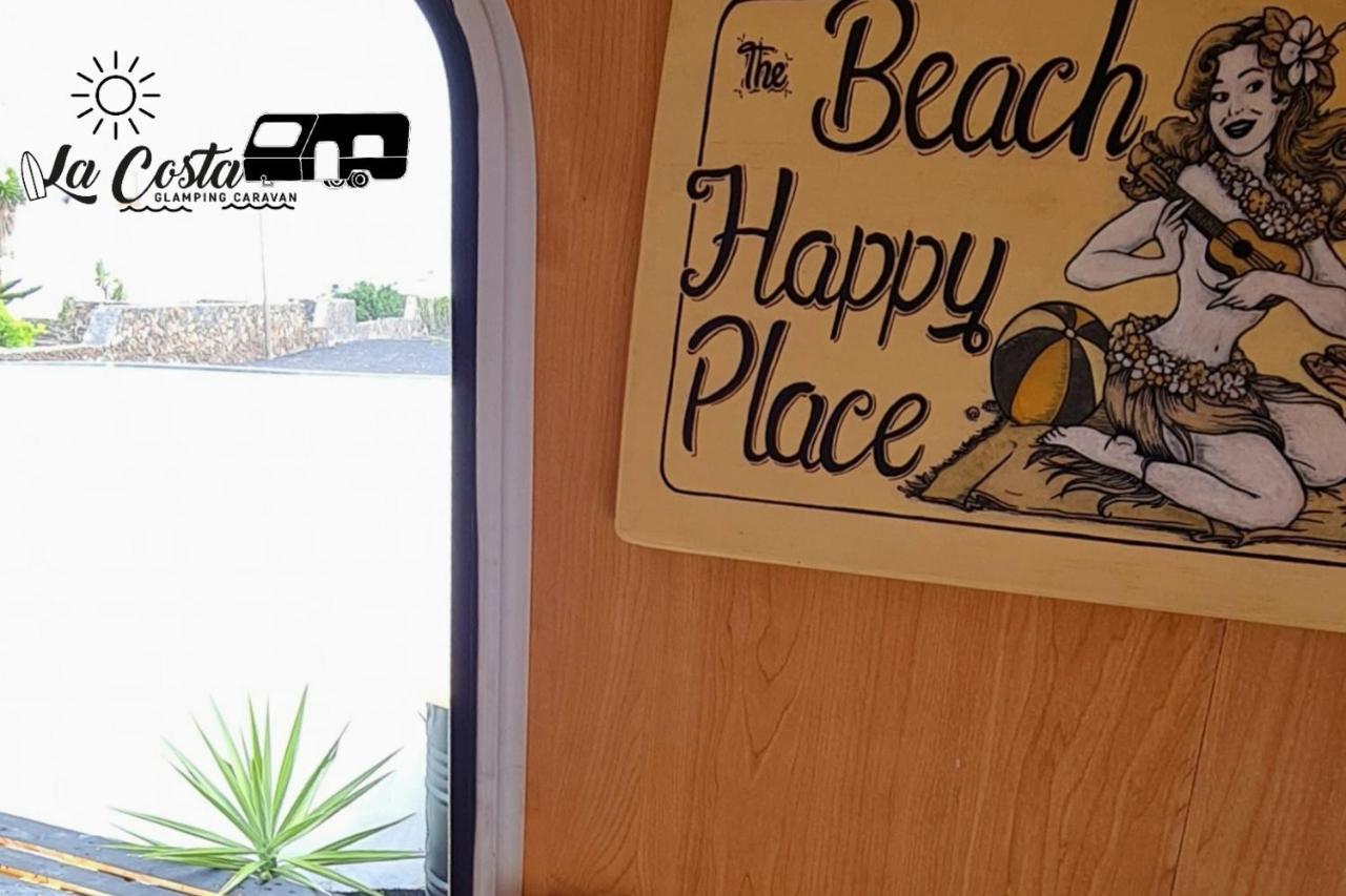 טינאחו Glamping Caravan Lanzarote מראה חיצוני תמונה