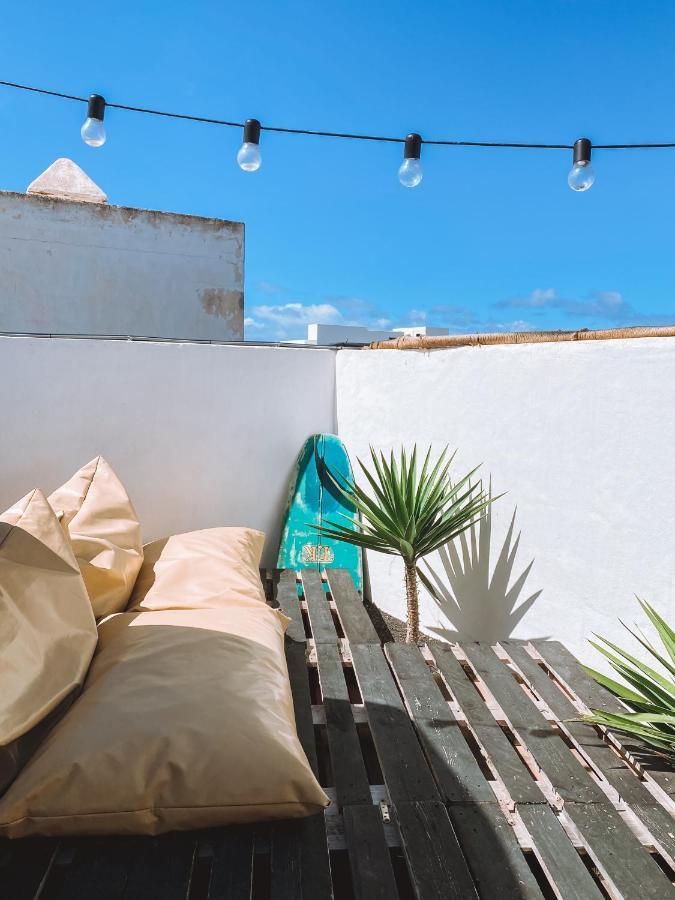 טינאחו Glamping Caravan Lanzarote מראה חיצוני תמונה