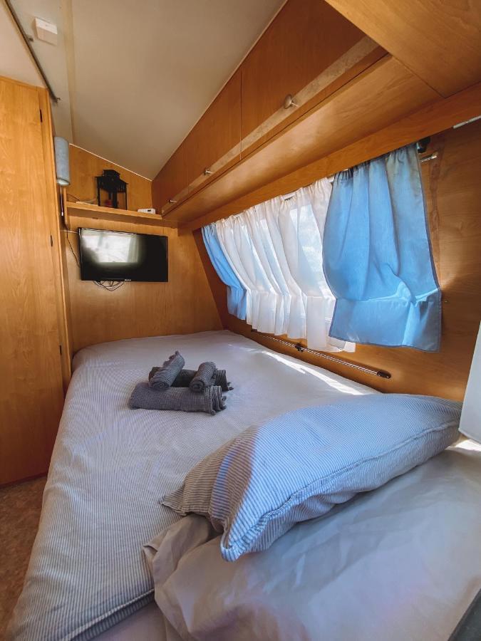 טינאחו Glamping Caravan Lanzarote מראה חיצוני תמונה