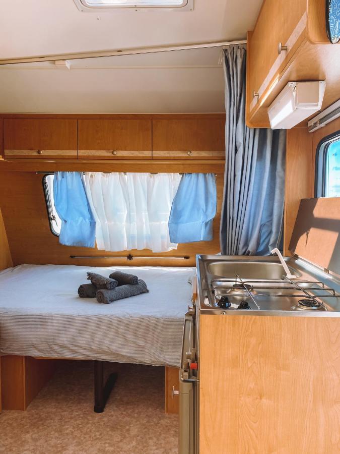 טינאחו Glamping Caravan Lanzarote מראה חיצוני תמונה